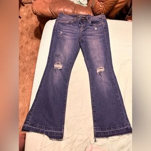 Dollhouse size 7 capris